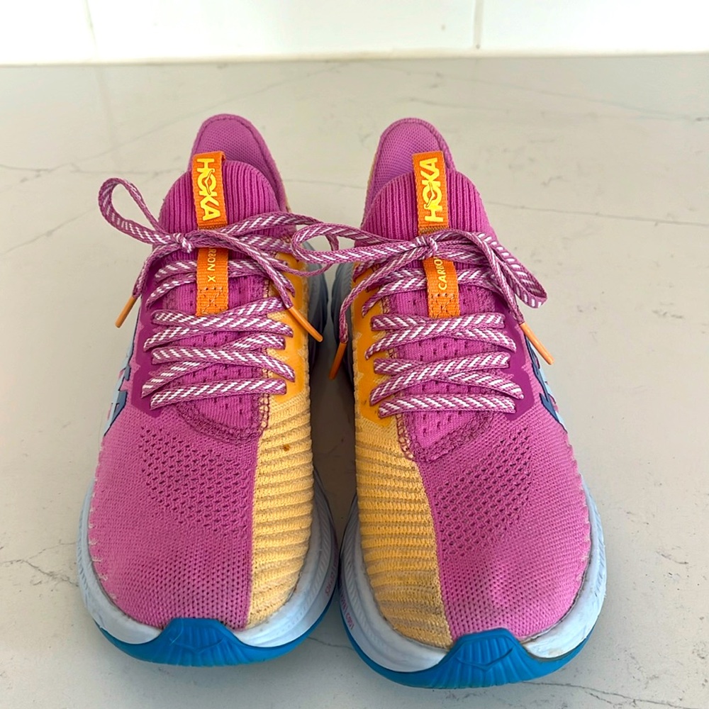 Hoka One One carbon x 3 pink 06B 20 miles on them (size 6 women’s) run race